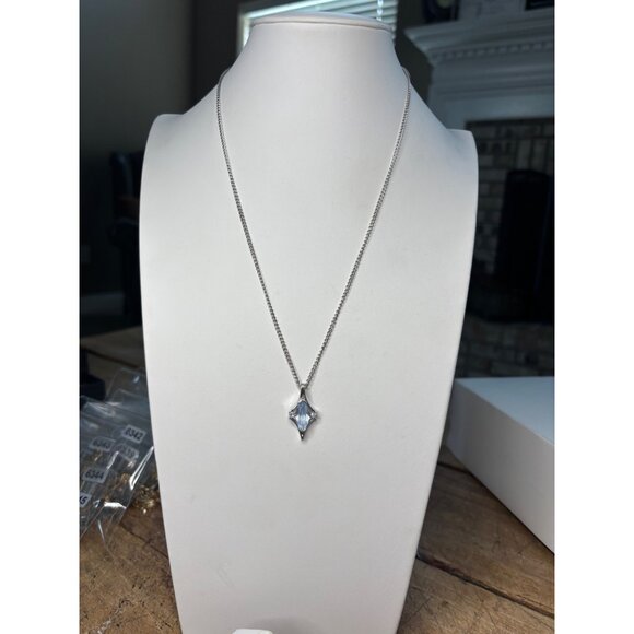 AVON Silver Chain Necklace With Marquise-Cut Blue Gemstone Pendant - Picture 8 of 10